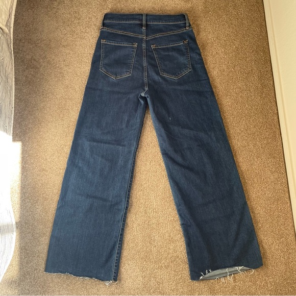 🌼High Rise Flared Leg Jean🌼 - Picture 4 of 5